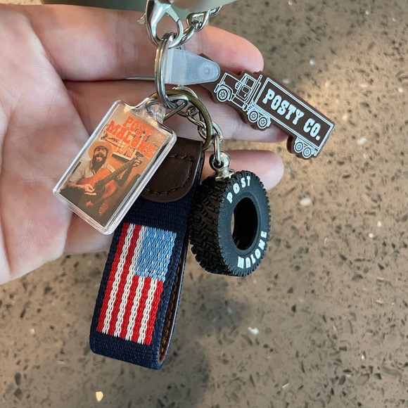 Stanley Multicam Post Malone LIMITED DROP - Picture 4 of 8